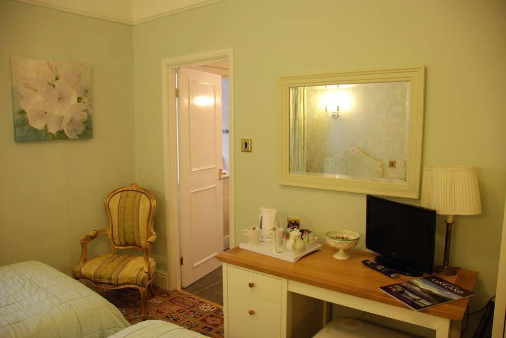 Manor Bed & Breakfast